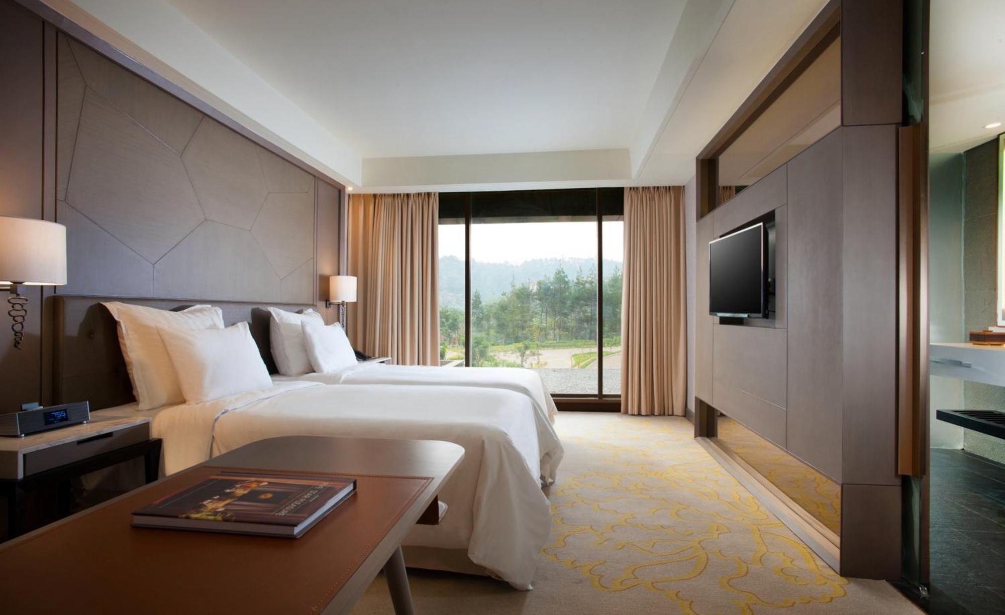 Intercontinental Bandung Dago Pakar By Ihg Hotel 5*